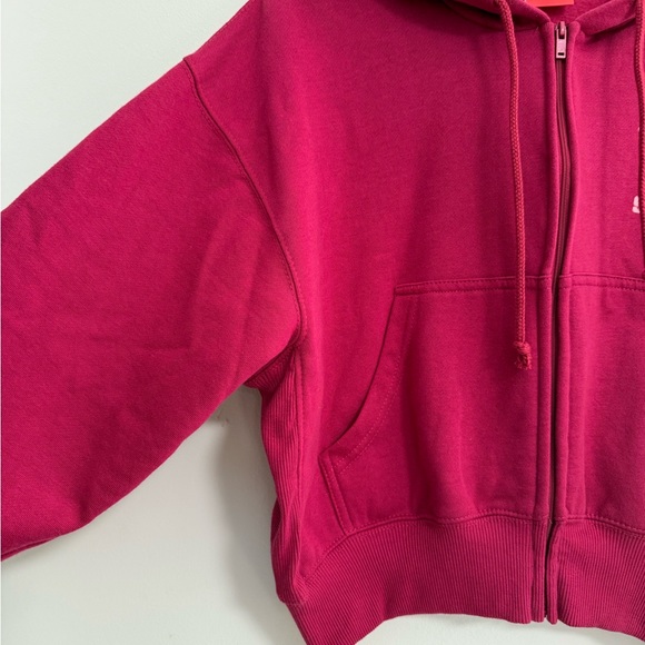 Strawberry Shortcake Red Zip-up Cropped Hoodie - Picture 3 of 7